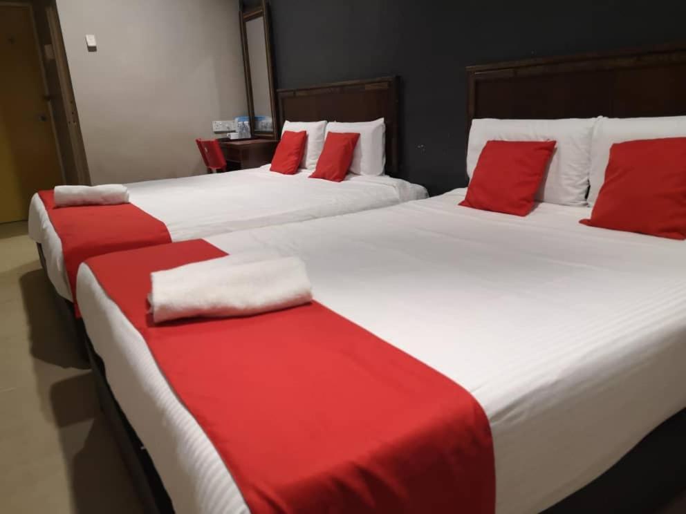 Nice Stay Hotel Raub Exterior photo